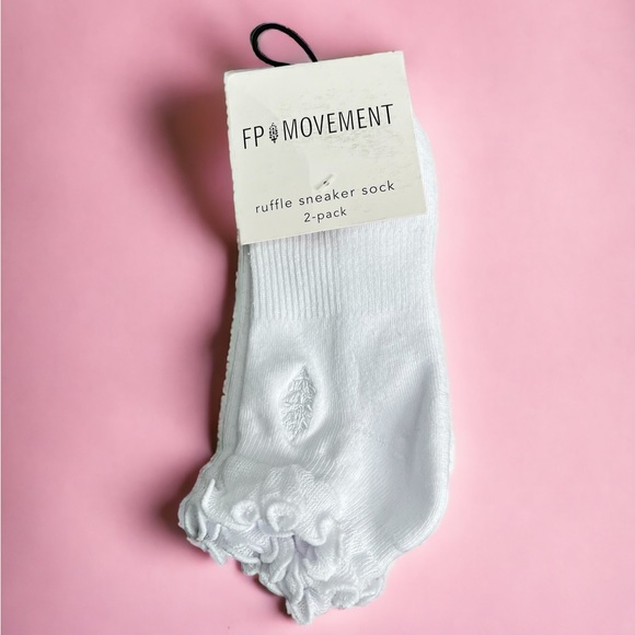 Free People Accessories - NWT Free People Movement Ruffle Sneaker Socks One Size